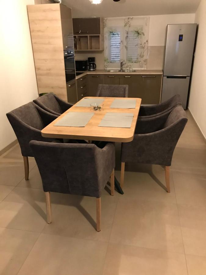 Apartmán Albatros Kaštel Sućurac Exteriér fotografie